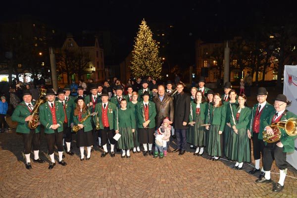 Weihnachtsbaumuebergabe_Landhaus-Bregenz_2016-11-24_2016-7756-036.jpg